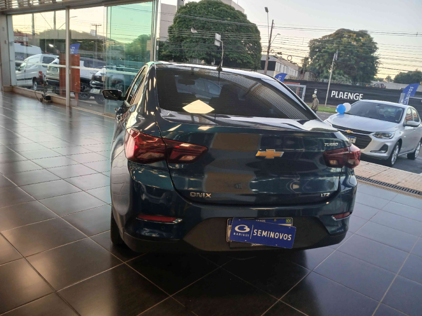 chevrolet onix flex automatico 2021/22