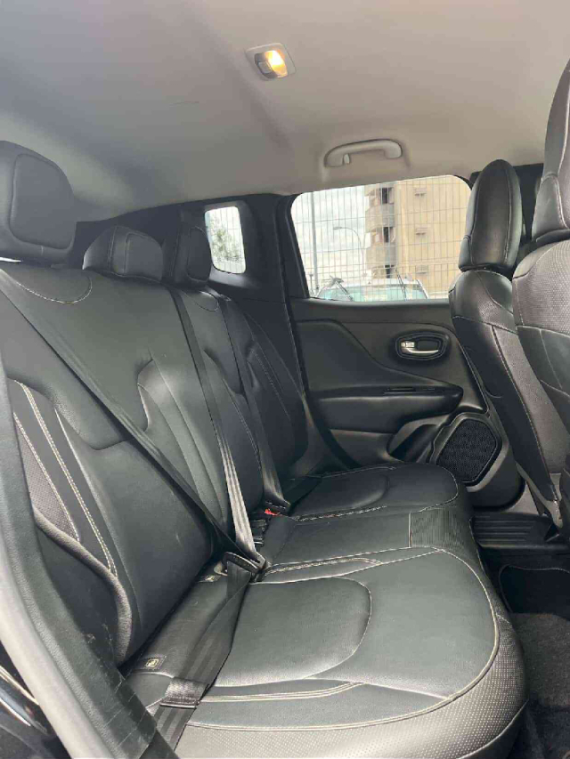 jeep renegade 1.3 t270 turbo flex longitude at6 4p automatico 2023