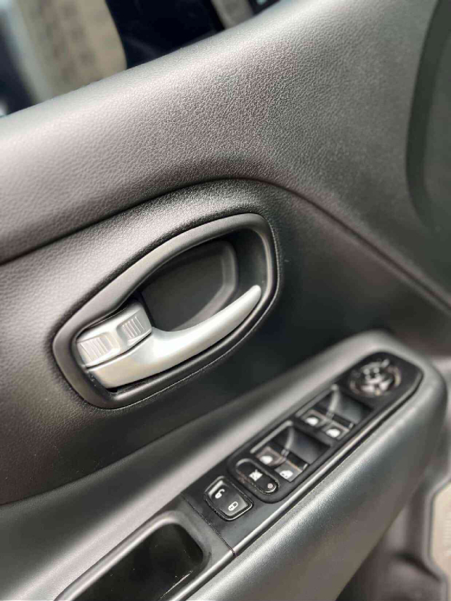 jeep renegade 1.3 t270 turbo flex longitude at6 4p automatico 2023