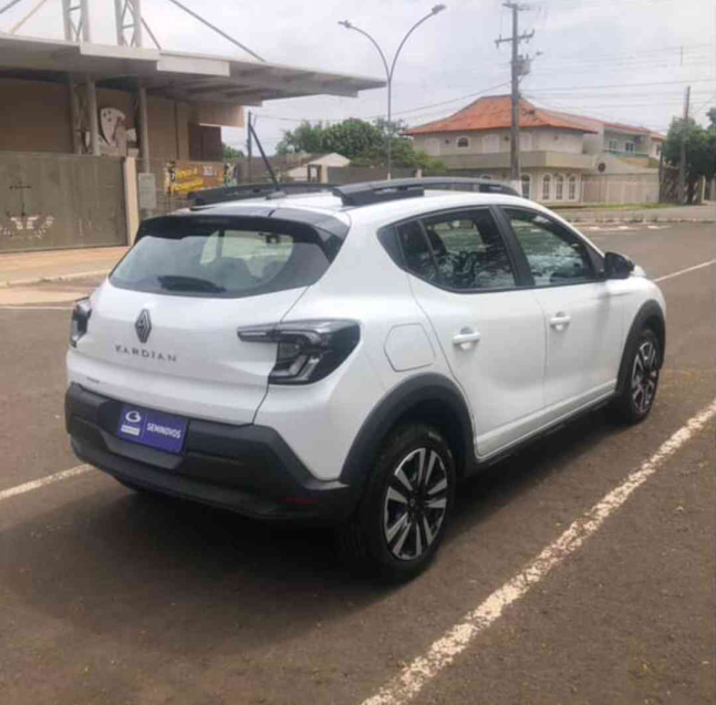 renault kardian 1.0 flex semiautomatico 2025