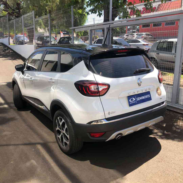 captur 1.3 turbo intense 2021/225