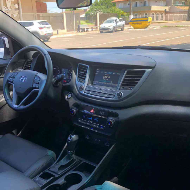 tucson gls 1.6 16v tb 2021/2213