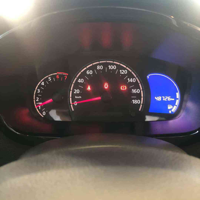 kwid outsider 1.0 12v7