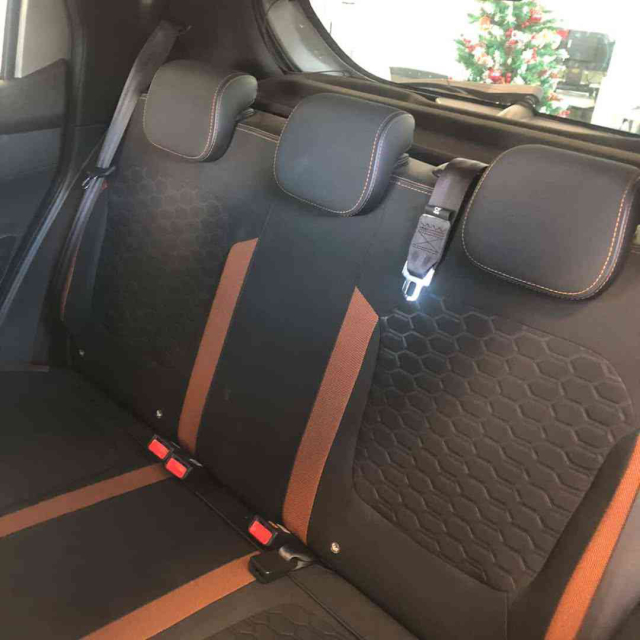 kwid outsider 1.0 12v5