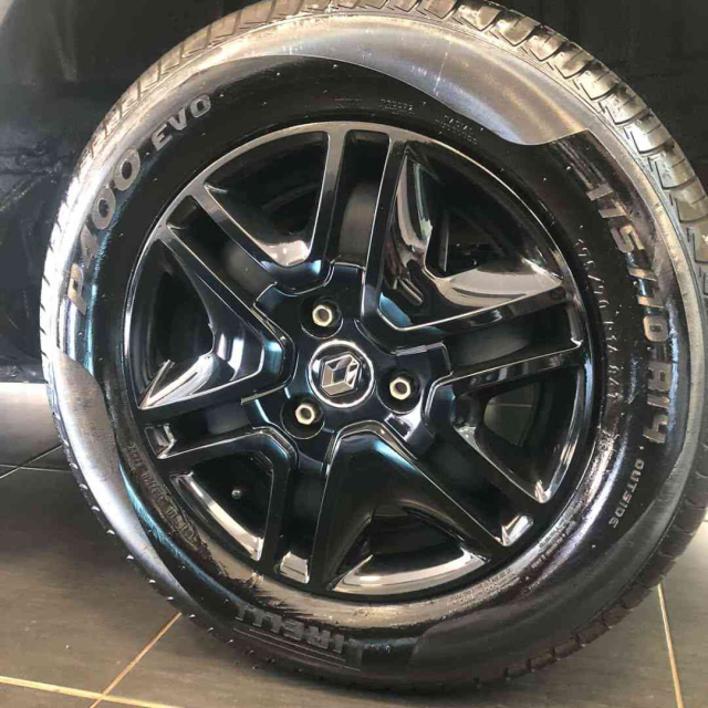 kwid outsider 1.0 12v4