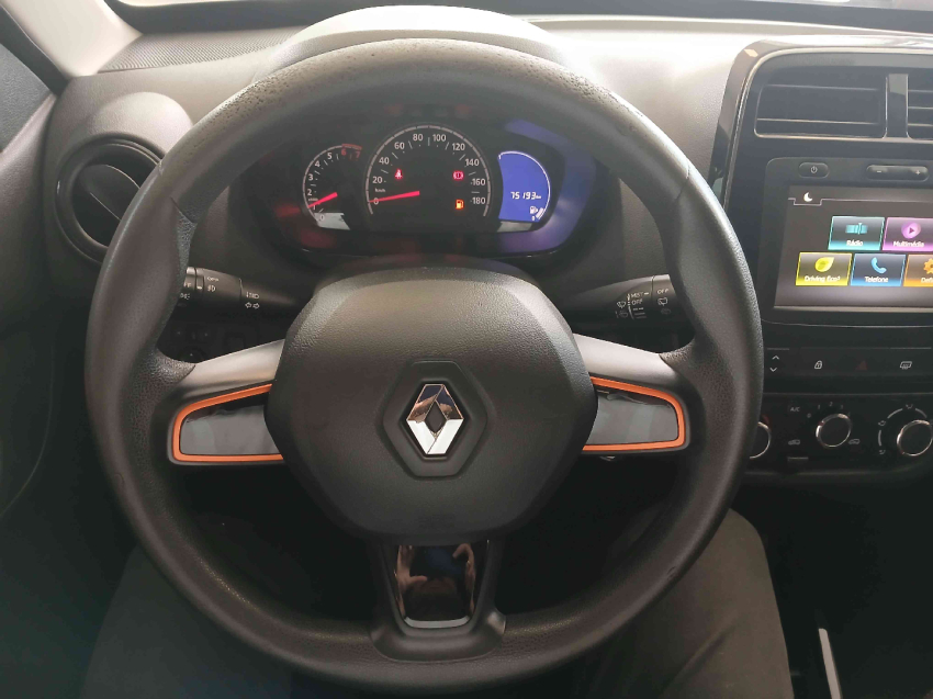 kwid outsider 1.0 12v14