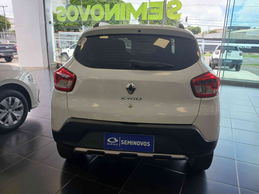 kwid outsider 1.0 12v3