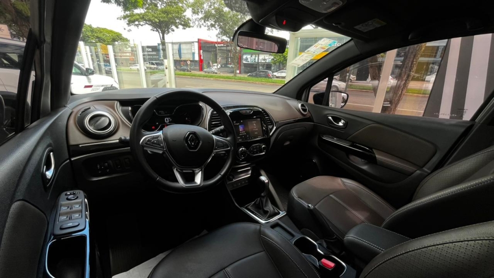 renault captur 1.3 tce flex iconic x-tronic 4p automatico 20244