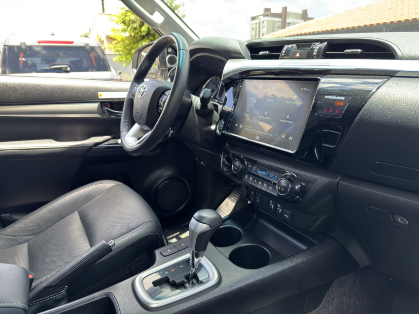 hilux cd dsl 4x4 srx at 23/2413