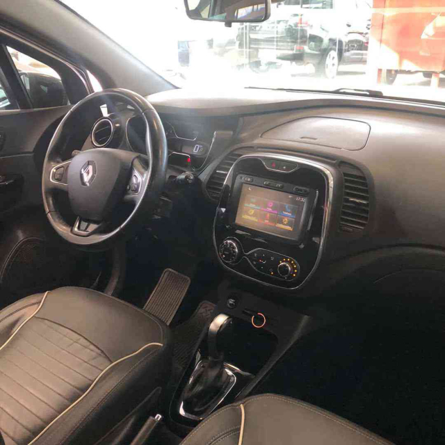 captur intense 1.6 automatica13