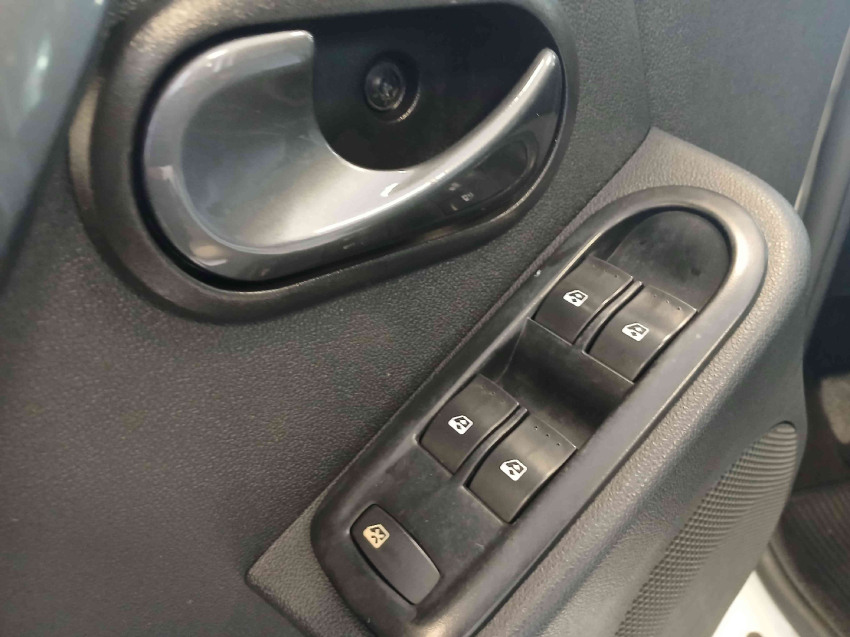 duster dynamique 2.0 16v at hiflex11