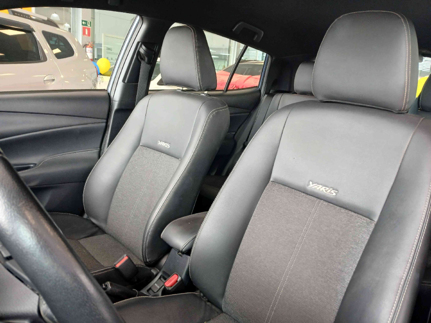 yaris hatch xs 1.5 cvt9