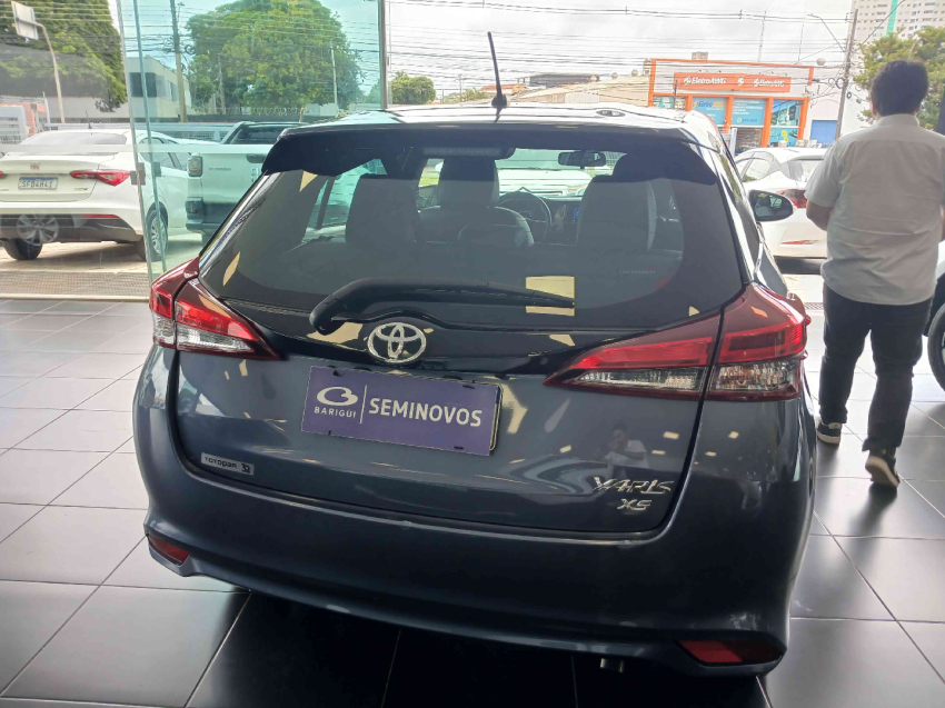 yaris hatch xs 1.5 cvt4