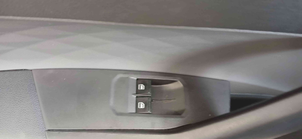 polo track 1.0 12v13