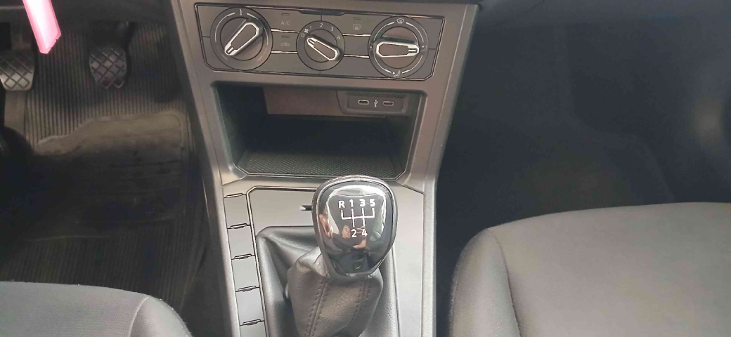 polo track 1.0 12v10