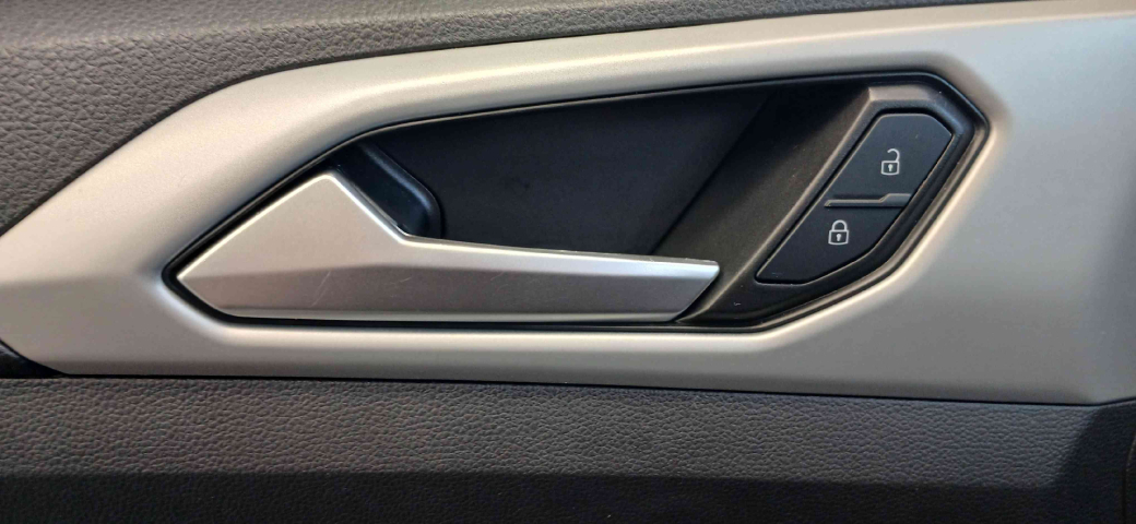 t-cross comfortline 200 1.0 tsi11