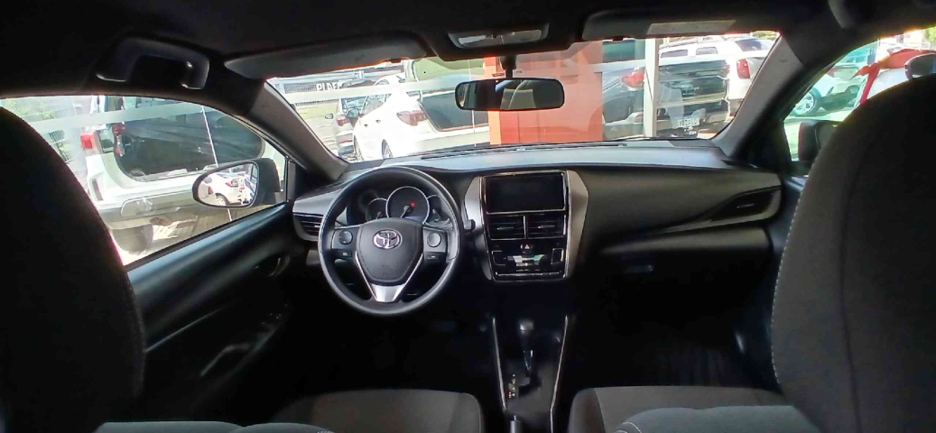 yaris hatch xl 1.5 cvt4