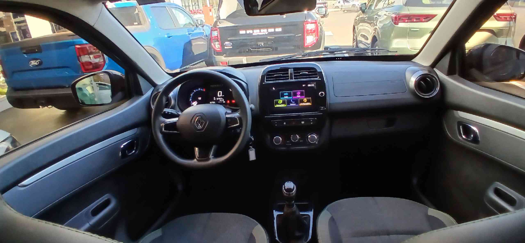 kwid outsider 1.0 12v5
