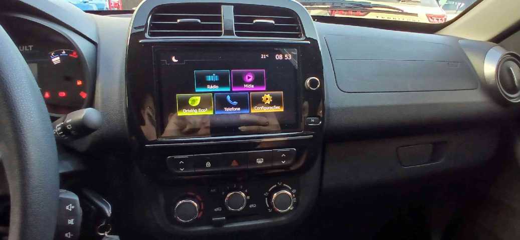 kwid outsider 1.0 12v7