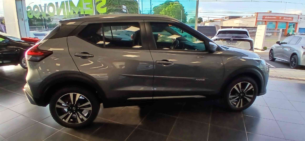 nissan kicks play 1.6 16v flexstart advance plus xtronic flex 4p automatico 20252
