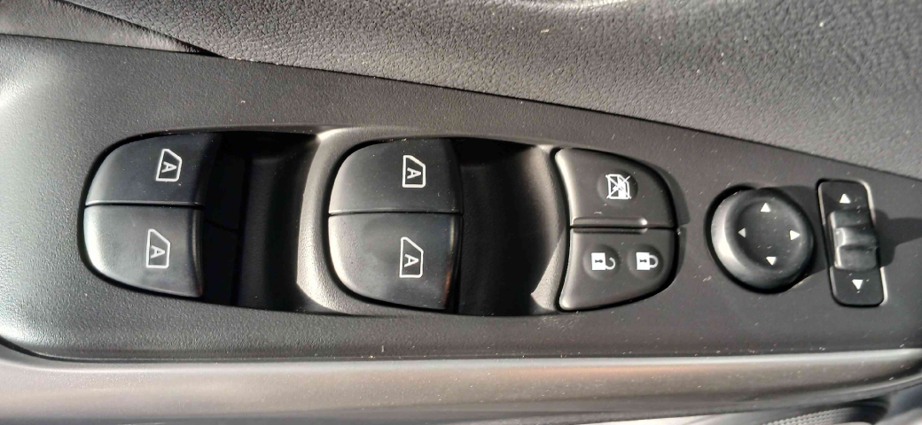 nissan kicks play 1.6 16v flexstart advance plus xtronic flex 4p automatico 202513