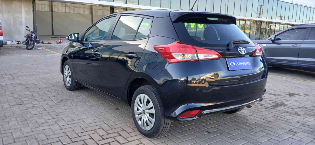 toyota yaris 1.5 16v flex xl multidrive 4p automatico 20253