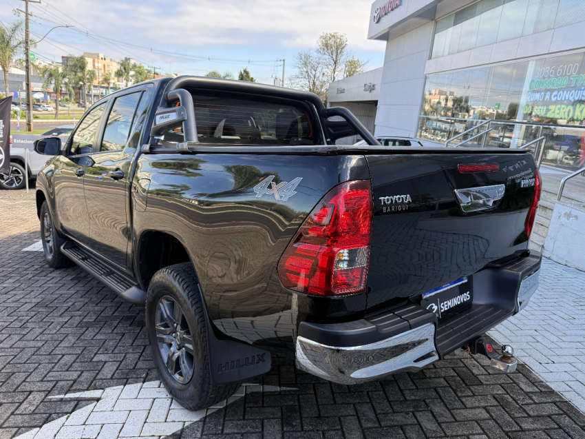toyota hilux 2.8 d-4d turbo diesel cd sr 4x4 automatico 4p 20215