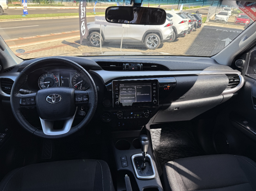 toyota hilux 2.8 d-4d turbo diesel cd sr 4x4 automatico 4p 202110