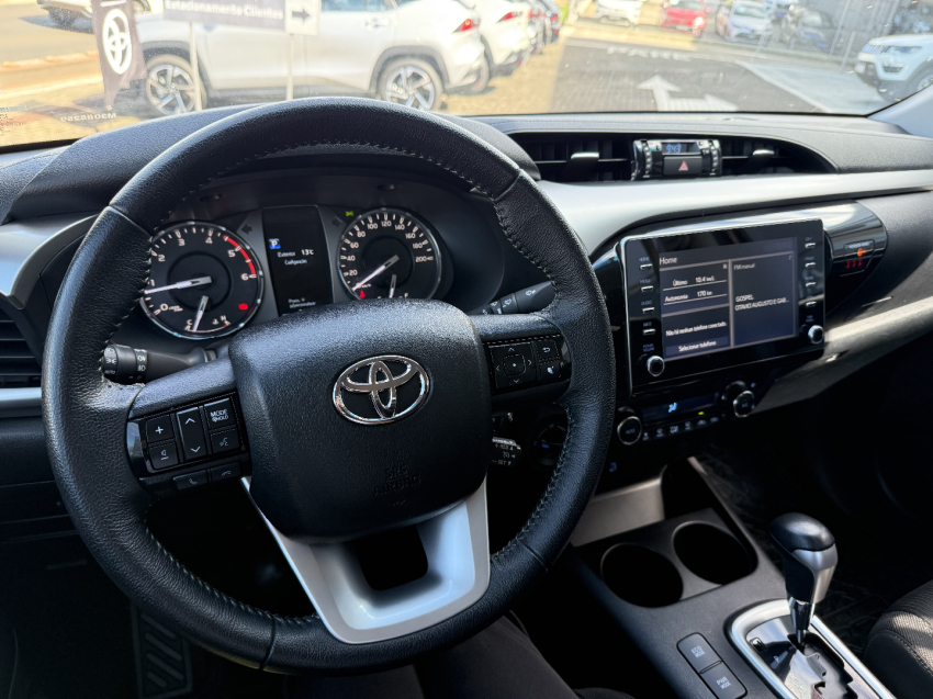 toyota hilux 2.8 d-4d turbo diesel cd sr 4x4 automatico 4p 202112