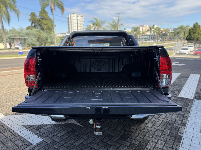 toyota hilux 2.8 d-4d turbo diesel cd sr 4x4 automatico 4p 20218