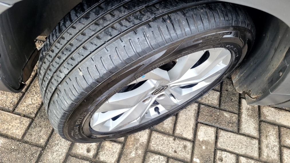 volkswagen taos 1.4 250 tsi total flex comfortline automatico 2022