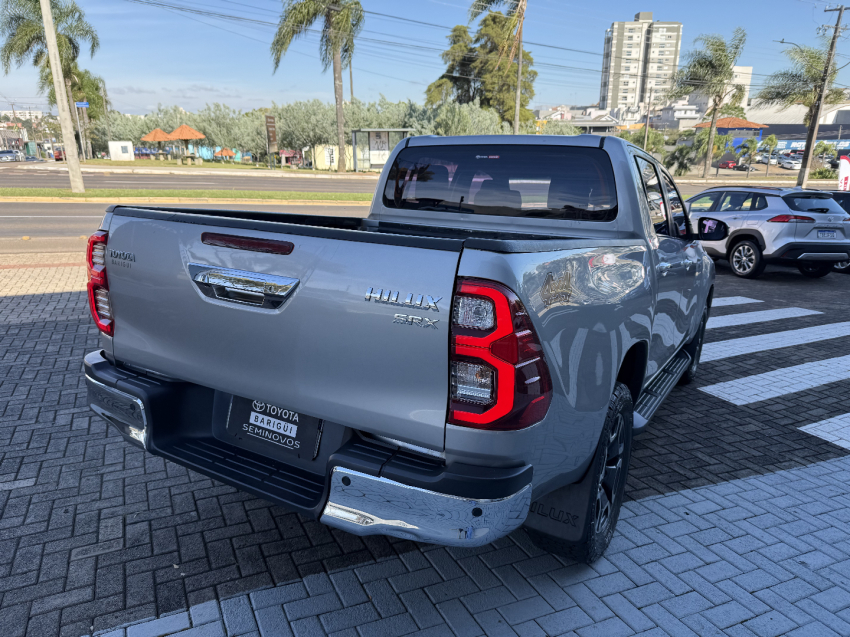toyota hilux 2.8 d-4d turbo diesel cd srx 4x4 automatico 4p 2022