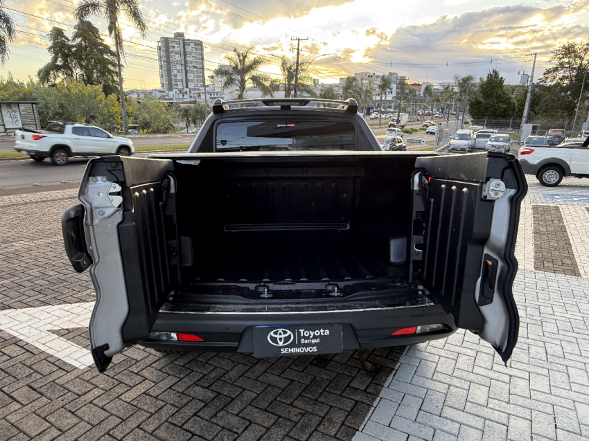 fiat toro 1.3 turbo 270 flex freedom at6 4p automatico 2025