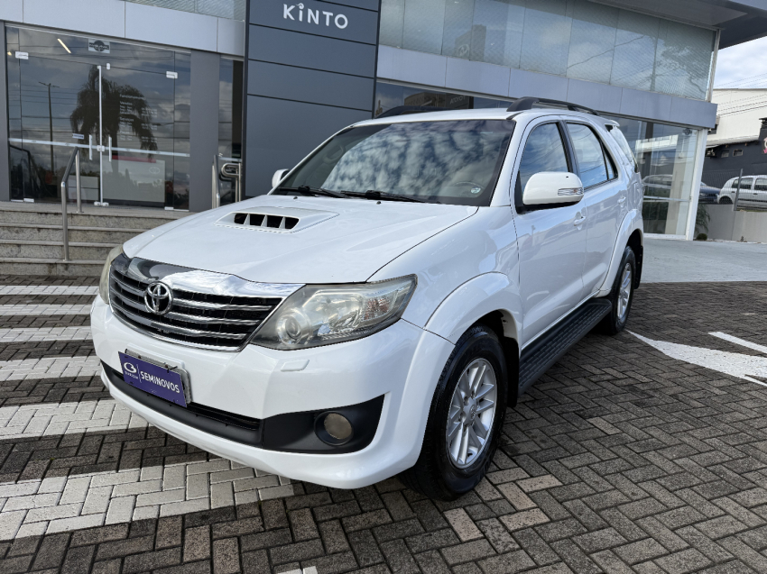 toyota hilux sw4 3.0 srv 4x4 16v turbo intercooler diesel 4p manual automatico 2013