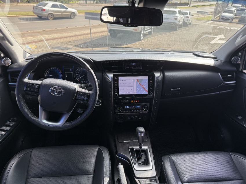 toyota hilux sw4 2.8 d-4d turbo diesel srx 4x4 automatico 4p 2022
