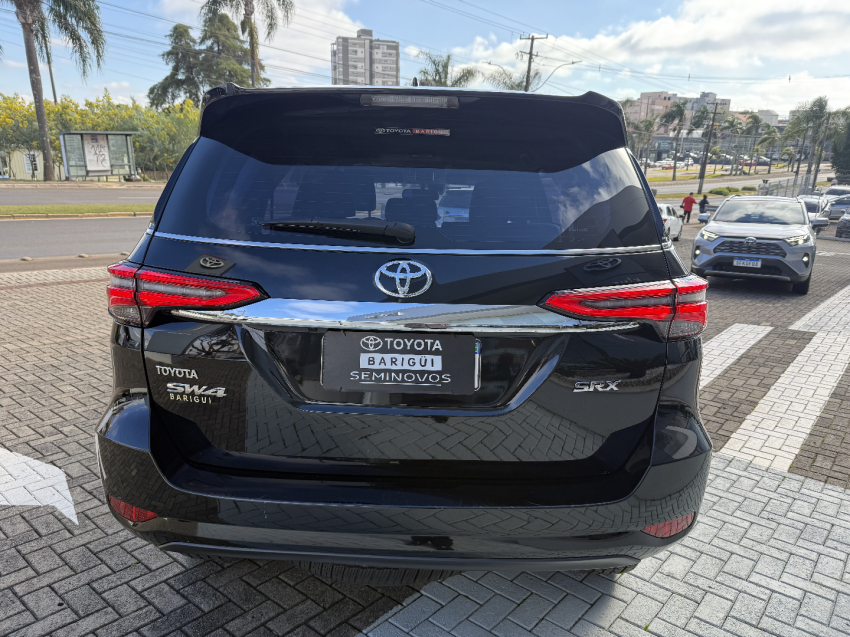 toyota hilux sw4 2.8 d-4d turbo diesel srx 4x4 automatico 4p 2022