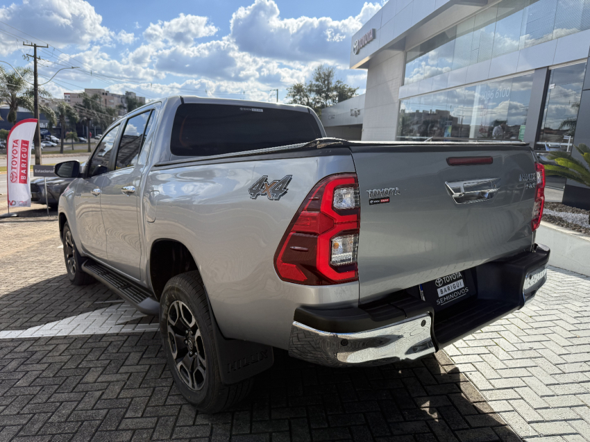 toyota hilux 2.8 d-4d turbo diesel cd srx 4x4 automatico 4p 2022