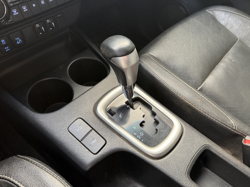 toyota hilux 2.8 d-4d turbo diesel cd srx 4x4 automatico 4p 2022