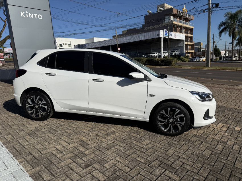 chevrolet onix 1.0 turbo flex premier automatico 4p 2025