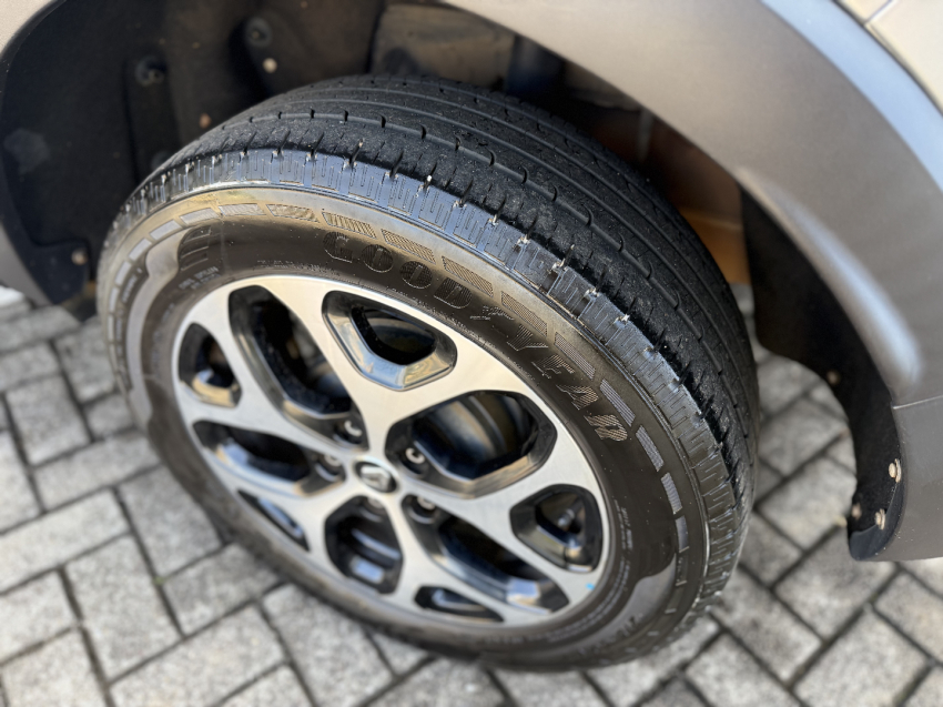 renault captur 1.6 16v sce flex intense x-tronic 4p automatico 2018