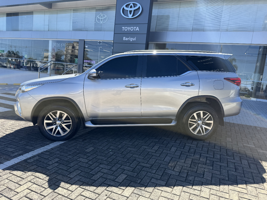 toyota hilux sw4 2.8 srx 4x4 16v turbo intercooler diesel 4p automatico 2017