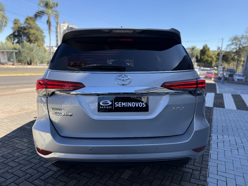 toyota hilux sw4 2.8 srx 4x4 16v turbo intercooler diesel 4p automatico 2017