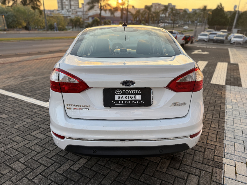 ford fiesta 1.6 titanium sedan 16v flex 4p powershift automatico 2015