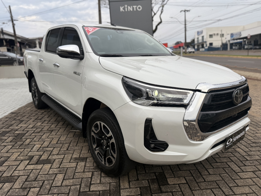 toyota hilux 2.8 d-4d turbo diesel cd srx 4x4 automatico 4p 2024