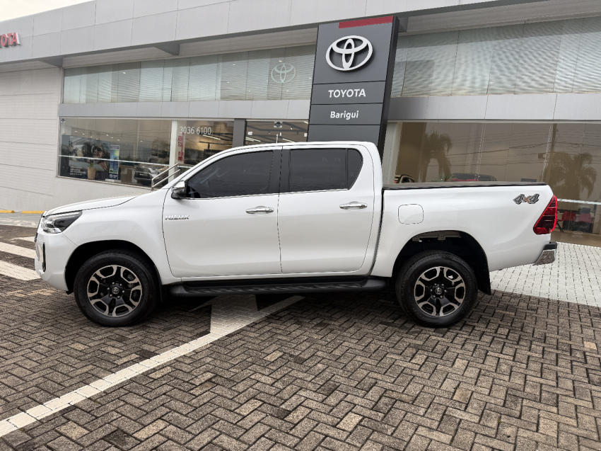 toyota hilux 2.8 d-4d turbo diesel cd srx 4x4 automatico 4p 2024