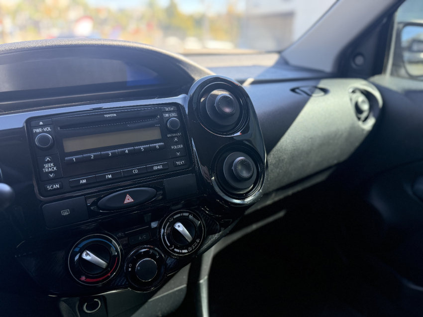 toyota etios 1.3 x 16v flex 4p manual 2017