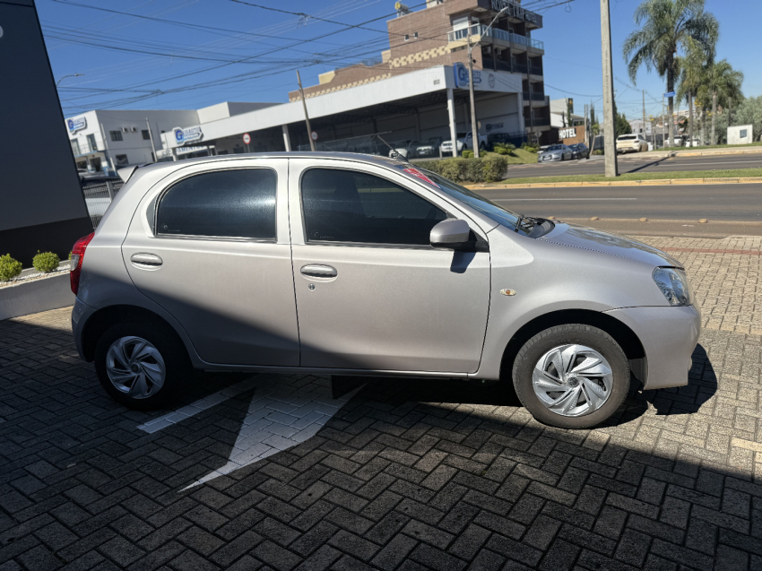 toyota etios 1.3 x 16v flex 4p manual 2017