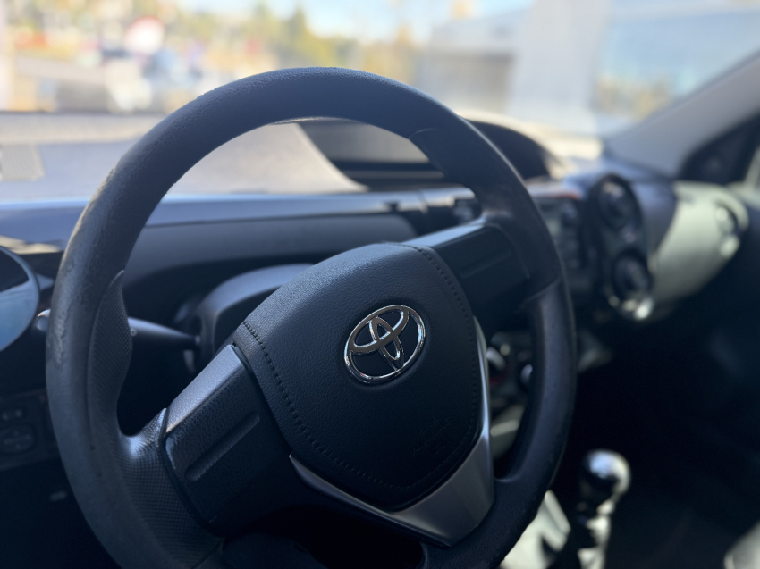 toyota etios 1.3 x 16v flex 4p manual 2017
