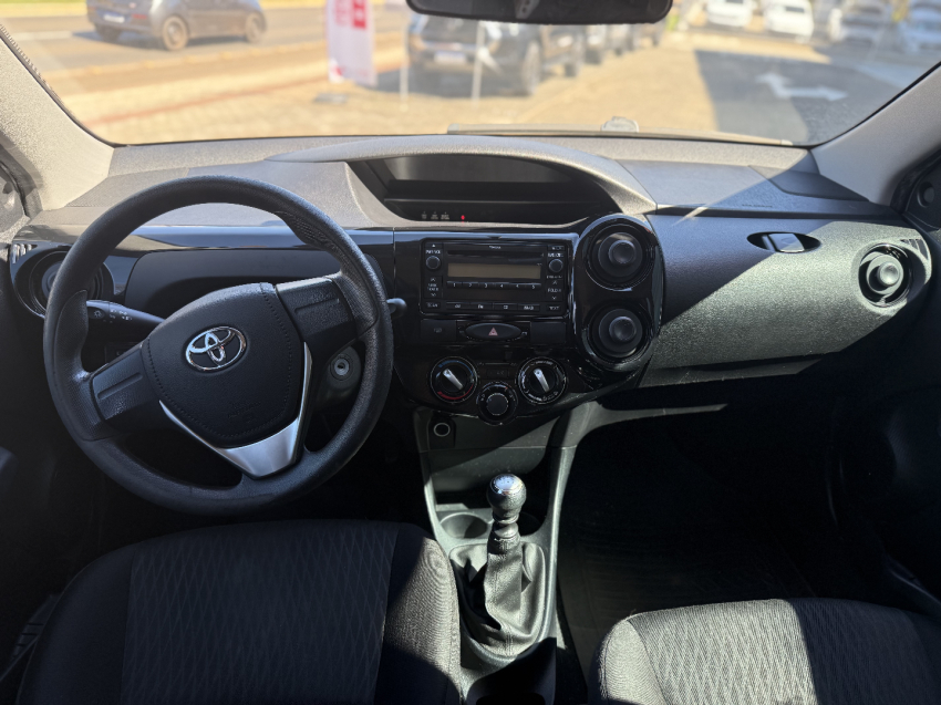 toyota etios 1.3 x 16v flex 4p manual 2017