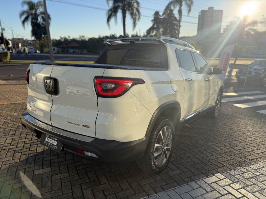 fiat toro 2.0 16v turbo diesel volcano 4wd at9 4p automatico 2020